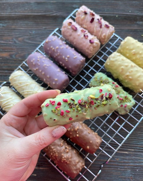 [Юлия Бугимбаева] Батончики (2024)_0.png